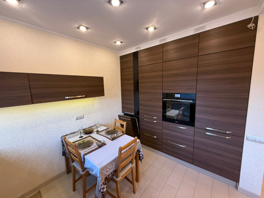 Продам трехкомнатную (3-комн.) квартиру, Королева пр-кт, 23а, Ростов-на-Дону г