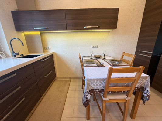 Продам трехкомнатную (3-комн.) квартиру, Королева пр-кт, 23а, Ростов-на-Дону г
