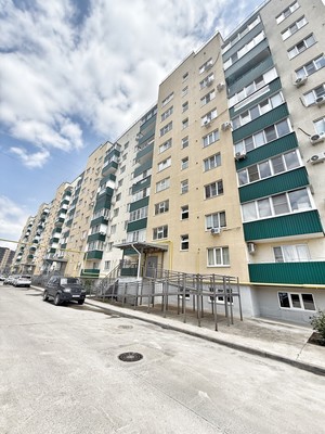 Продам однокомнатную (1-комн.) квартиру, Солнечная ул, 57к3, Яблоновский пгт