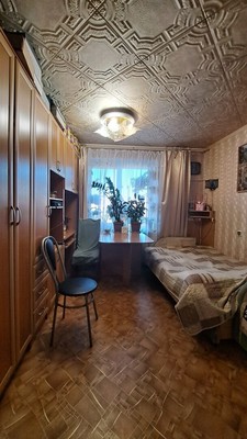 Продам комнату в 8-комн. квартире, Купчинская ул, 21к1, Санкт-Петербург г