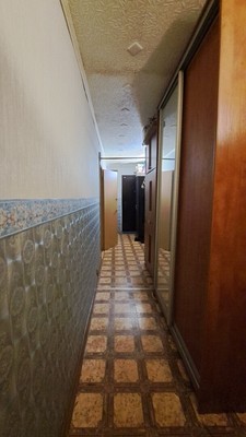 Продам комнату в 8-комн. квартире, Купчинская ул, 21к1, Санкт-Петербург г