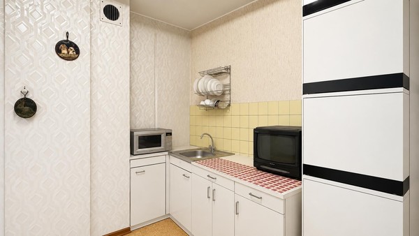 Продам двухкомнатную (2-комн.) квартиру, Дмитровка Б. ул, 23к1, Москва г