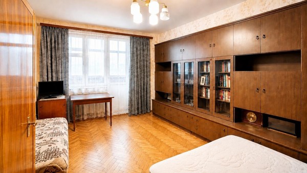 Продам двухкомнатную (2-комн.) квартиру, Дмитровка Б. ул, 23к1, Москва г