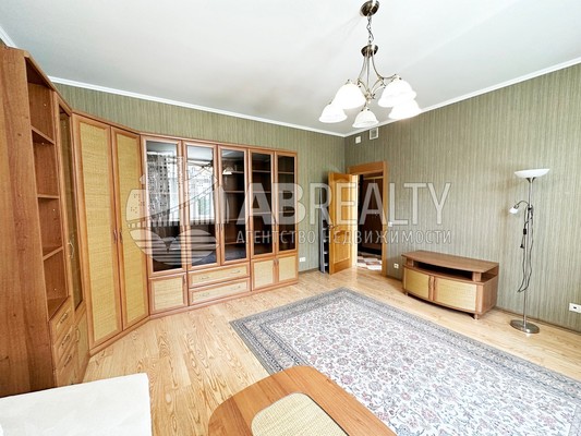 Продам двухкомнатную (2-комн.) квартиру, Преображенская ул, 5/7, Москва г