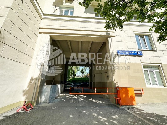 Продам двухкомнатную (2-комн.) квартиру, Преображенская ул, 5/7, Москва г