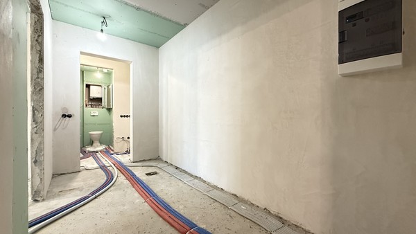 Продам двухкомнатную (2-комн.) квартиру, Глухарская ул, 27к1, Санкт-Петербург г