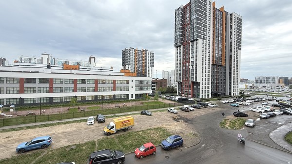 Продам двухкомнатную (2-комн.) квартиру, Глухарская ул, 27к1, Санкт-Петербург г