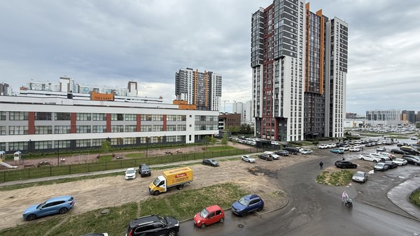 Продам двухкомнатную (2-комн.) квартиру, Глухарская ул, 27к1, Санкт-Петербург г