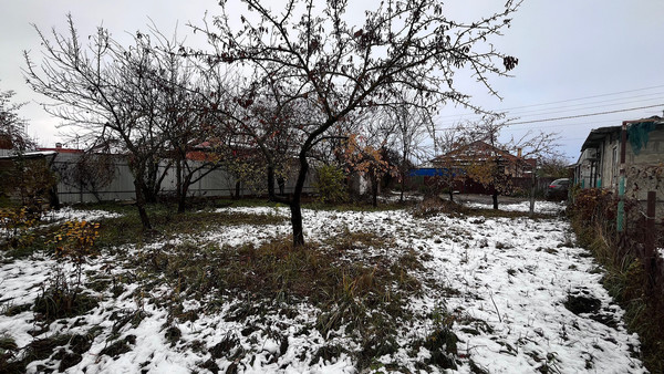 Продам участок 4,2 соток, Фермерское хоз., Клубничная (Автомобилист снт) ул, 389, Березовый п, 0 км от города