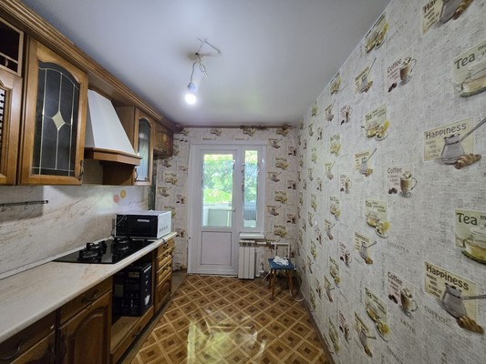 Продам трехкомнатную (3-комн.) квартиру, Новоселов проезд, 6, Алфимово д