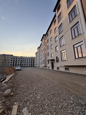 Продам двухкомнатную (2-комн.) квартиру, Головко ул, 200кв, Нальчик г