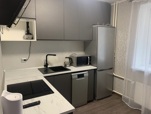 Продам двухкомнатную (2-комн.) квартиру, Заречная ул, 41, Парголово п