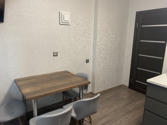 Продам двухкомнатную (2-комн.) квартиру, Заречная ул, 41, Парголово п