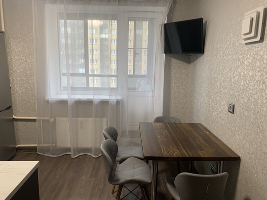 Продам двухкомнатную (2-комн.) квартиру, Заречная ул, 41, Парголово п