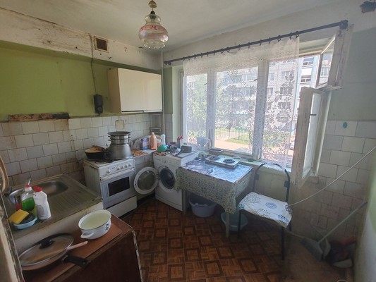 Продам комнату в 5-комн. квартире, Александра Корсунова пр-кт, 36к4, Великий Новгород г