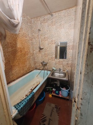 Продам комнату в 5-комн. квартире, Александра Корсунова пр-кт, 36к4, Великий Новгород г