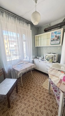 Продам двухкомнатную (2-комн.) квартиру, Свободная ул, 43, Углегорск г