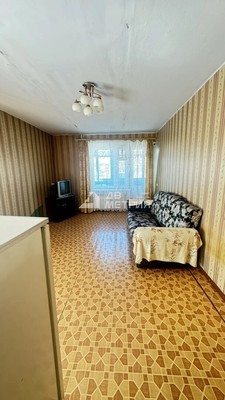 Продам двухкомнатную (2-комн.) квартиру, Свободная ул, 43, Углегорск г