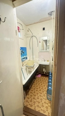 Продам двухкомнатную (2-комн.) квартиру, Свободная ул, 43, Углегорск г