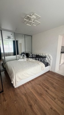 Продам однокомнатную (1-комн.) квартиру, Победы ул, 178, Углегорск г