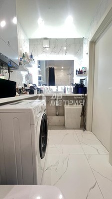 Продам однокомнатную (1-комн.) квартиру, Победы ул, 178, Углегорск г