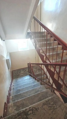 Продам двухкомнатную (2-комн.) квартиру, Карьерная ул, 49, Южно-Сахалинск г