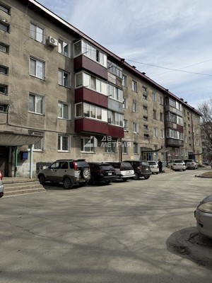 Продам двухкомнатную (2-комн.) квартиру, Вокзальная ул, 72, Южно-Сахалинск г