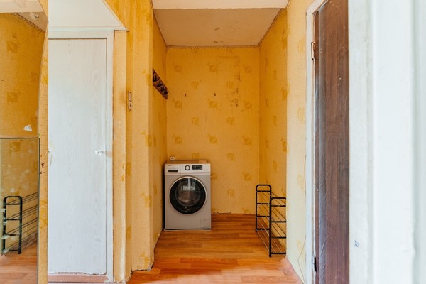 Продам однокомнатную (1-комн.) квартиру, Художников пр-кт, 18ак2, Санкт-Петербург г