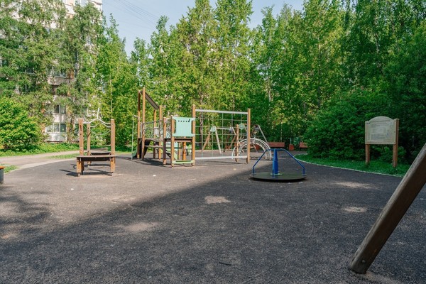 Продам однокомнатную (1-комн.) квартиру, Художников пр-кт, 18ак2, Санкт-Петербург г