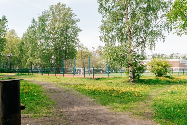 Продам однокомнатную (1-комн.) квартиру, Художников пр-кт, 18ак2, Санкт-Петербург г