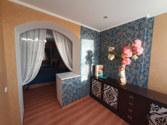 Продам двухкомнатную (2-комн.) квартиру, И.Г.Лексина ул, 48, Симферополь г