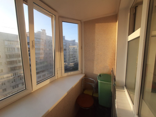 Продам двухкомнатную (2-комн.) квартиру, И.Г.Лексина ул, 48, Симферополь г