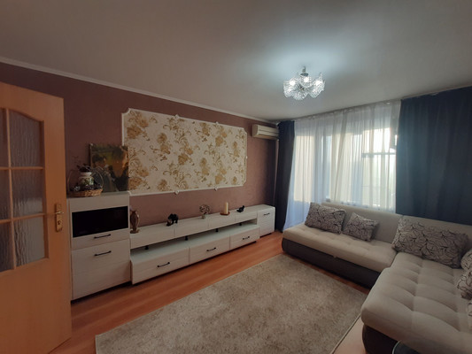 Продам двухкомнатную (2-комн.) квартиру, И.Г.Лексина ул, 48, Симферополь г