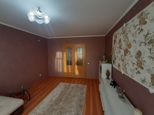 Продам двухкомнатную (2-комн.) квартиру, И.Г.Лексина ул, 48, Симферополь г