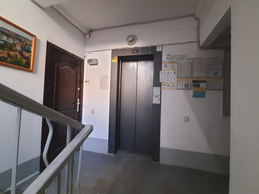 Продам двухкомнатную (2-комн.) квартиру, И.Г.Лексина ул, 48, Симферополь г