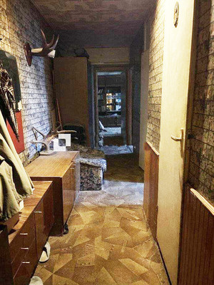 Продам трехкомнатную (3-комн.) квартиру, Загребский б-р, 33к2, Санкт-Петербург г