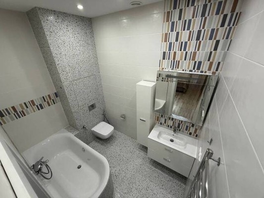 Продам трехкомнатную (3-комн.) квартиру, Кудрявцева ул, 16, Химки г