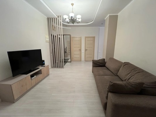 Продам трехкомнатную (3-комн.) квартиру, Чистопольская ул, 38, Казань г