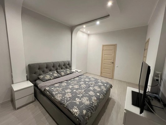 Продам трехкомнатную (3-комн.) квартиру, Чистопольская ул, 38, Казань г
