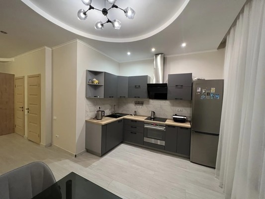 Продам трехкомнатную (3-комн.) квартиру, Чистопольская ул, 38, Казань г
