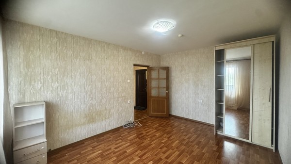 Продам однокомнатную (1-комн.) квартиру, Шуваловский пр-кт, 84к1, Санкт-Петербург г