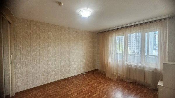 Продам однокомнатную (1-комн.) квартиру, Шуваловский пр-кт, 84к1, Санкт-Петербург г