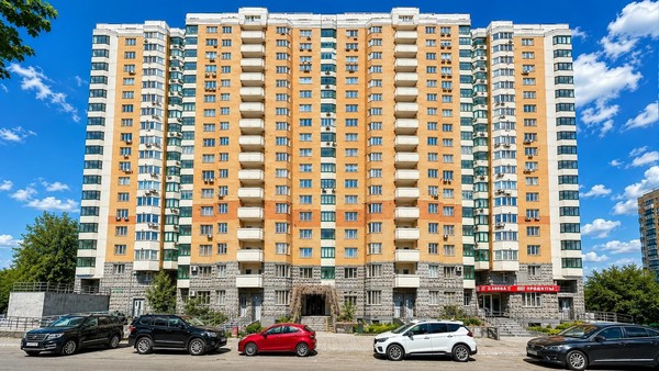 Продам трехкомнатную (3-комн.) квартиру, Главмосстроя ул, 10, Москва г