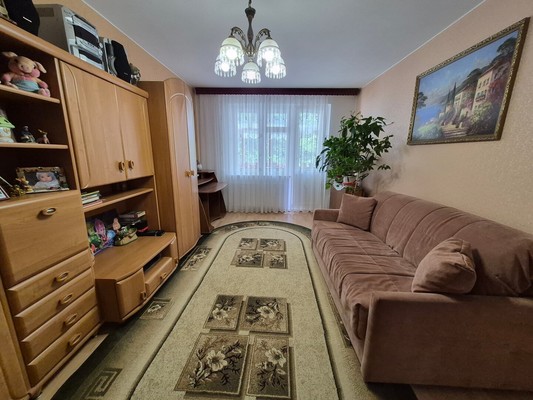 Продам двухкомнатную (2-комн.) квартиру, Ленинградская ул, 6, Костомукша г