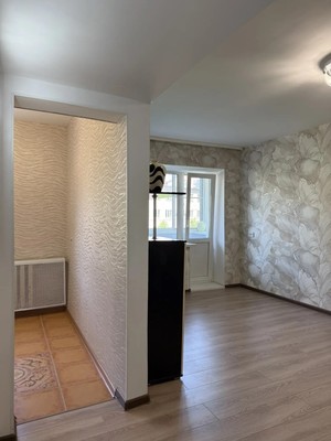Продам трехкомнатную (3-комн.) квартиру, Предтеченская ул, 6, Великий Новгород г