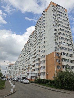 Продам двухкомнатную (2-комн.) квартиру, им. Героя Владислава Посадского ул, 24, Краснодар г