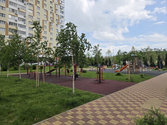 Продам двухкомнатную (2-комн.) квартиру, им. Героя Владислава Посадского ул, 24, Краснодар г