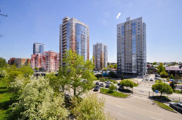 Продам двухкомнатную (2-комн.) квартиру, Пархоменко ул, 112, Новосибирск г