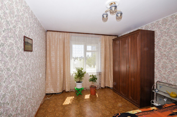Продам двухкомнатную (2-комн.) квартиру, Пархоменко ул, 112, Новосибирск г
