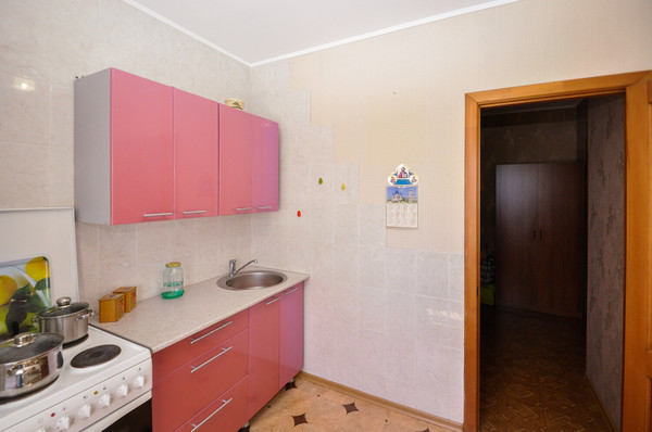 Продам двухкомнатную (2-комн.) квартиру, Пархоменко ул, 112, Новосибирск г